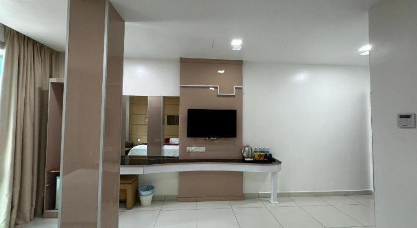 Lf Hotel Tapah Экстерьер фото